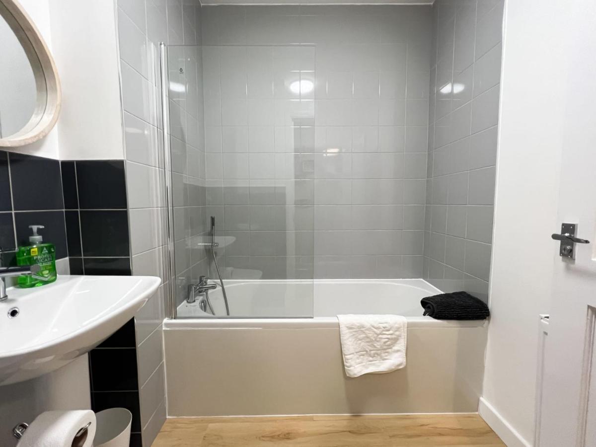 Glasgow 2 Bedroom Apartment Exteriör bild